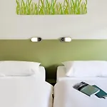Ibis Budget Centre Gare Et Congrès Hotel 2*