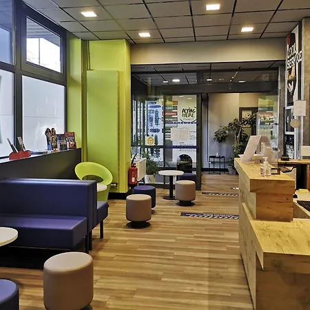 Ibis Budget Centre Gare Et Congres Hotel 2*
