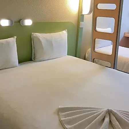 Ibis Budget Centre Gare Et Congres Hotel 2*