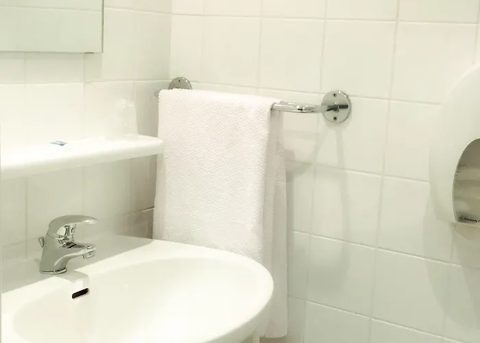 Ibis Budget Centre Gare Et Congres Τουρ